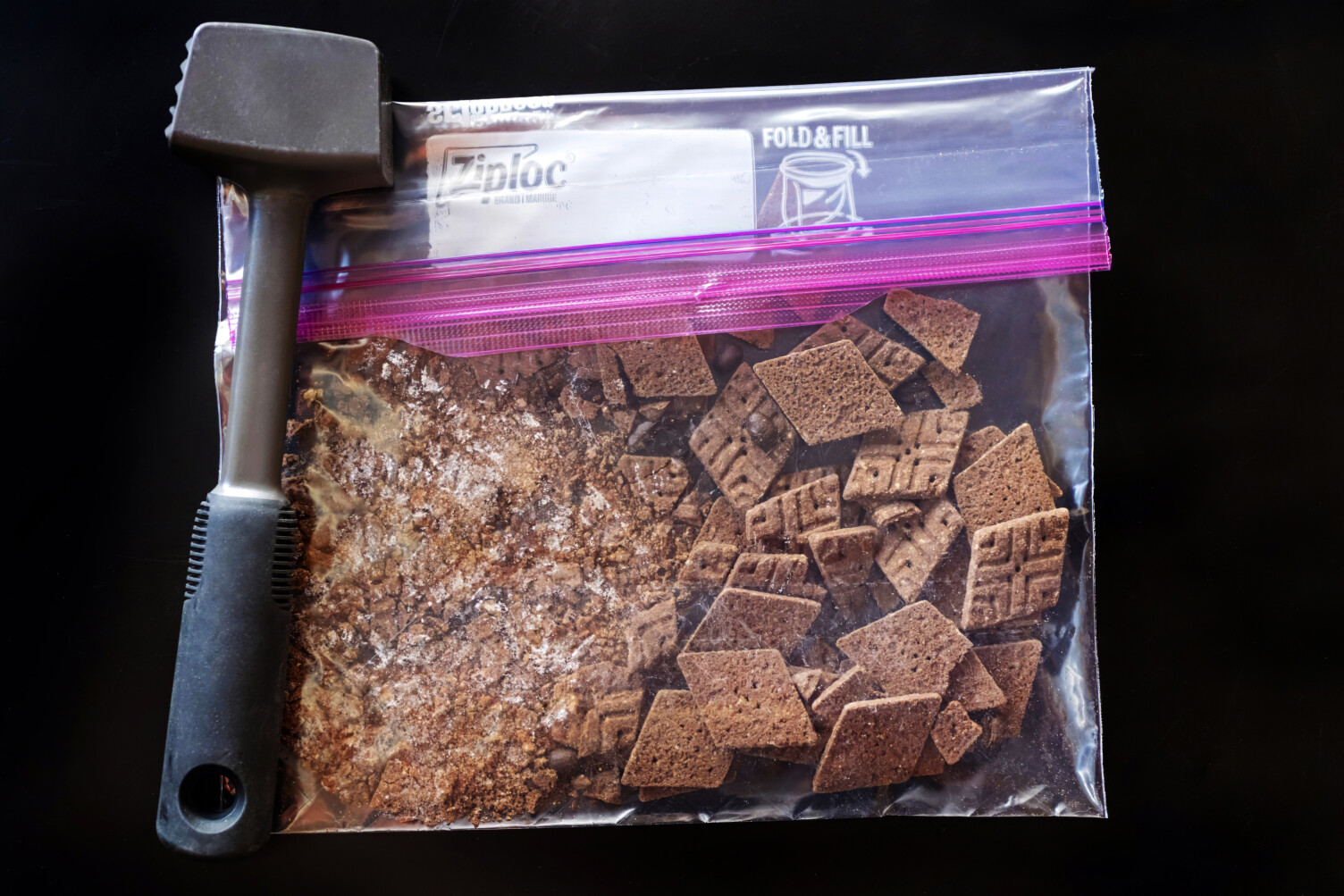 chocolate cookies in a ziplock bag